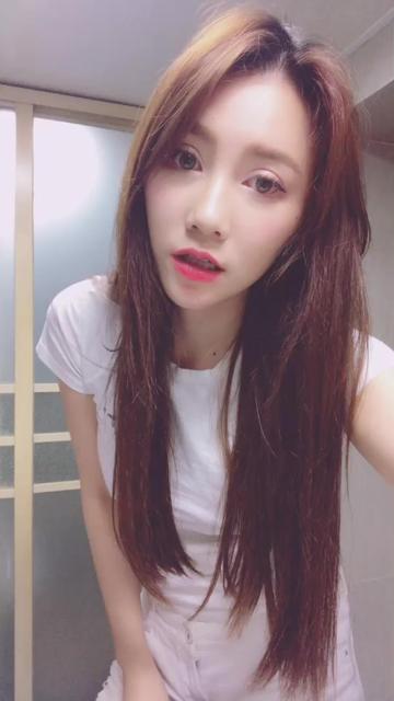 夏玲蔓 - 我是小狐狸精 - kol 数据,网红排行榜