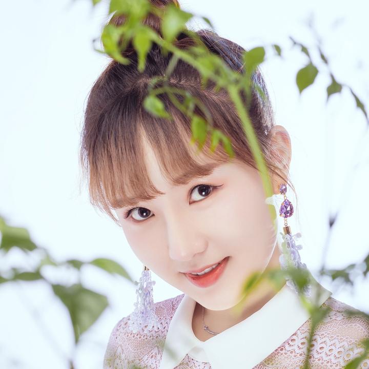 吖-颜久冰·创作的原声      吖-颜久冰· 时长 16秒 9.1w 人使用