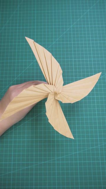 反正都能旋转的龙翼螺旋桨,像龙的翅膀一样! #手工 #折纸